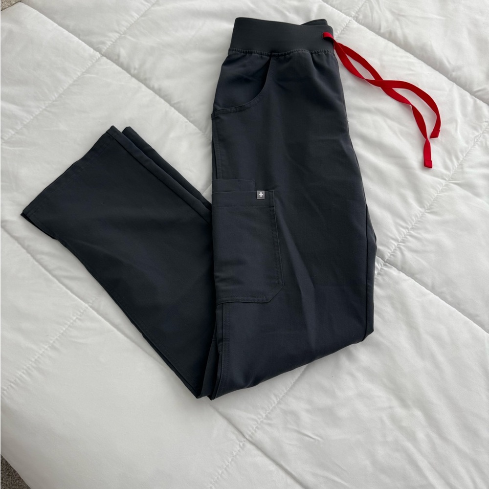 Figs Women's charcoal scrubs with Red Accent